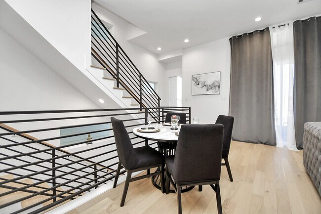 property at 1104 Palmer St