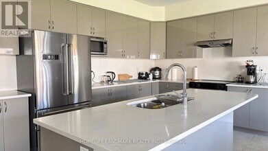 3162 Searidge St in Severn, ON - Building Photo - Building Photo