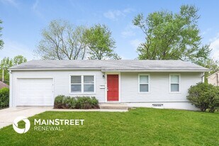 15316 White Ave in Grandview, MO - Building Photo