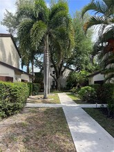 3357 Cocoplum Cir in Coconut Creek, FL - Building Photo - Building Photo
