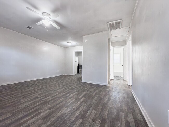 2015 Cherokee St in North Charleston, SC - Building Photo - Building Photo