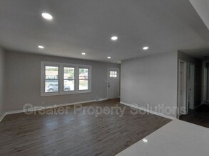 5625 Grant St in Merrillville, IN - Building Photo - Building Photo