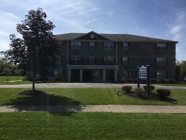 Marigold Apartments in Grand Island, NY - Foto de edificio - Building Photo