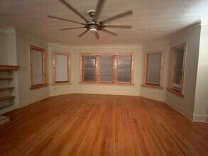 7619 S Phillips Ave, Unit 1 in Chicago, IL - Building Photo - Building Photo