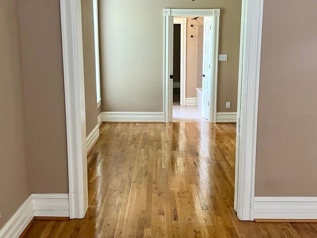 property at 3846 Shaw Blvd