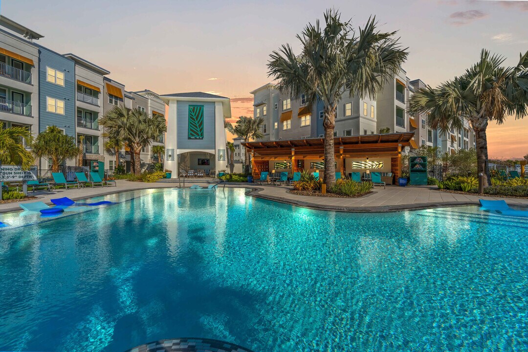 Mallory Square in Orlando, FL - Building Photo