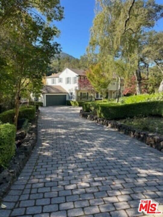 15 N Ridgewood Rd in Kentfield, CA - Building Photo