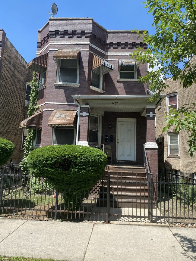 property at 632 N Central Park Ave