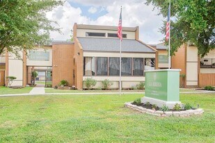 4343 Shaver St in Pasadena, TX - Building Photo