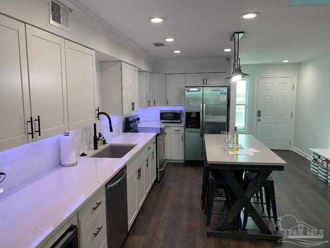 1350 Fort Pickens Rd in Pensacola Beach, FL - Building Photo - Building Photo