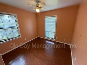 702 Ynestra Dr in Mobile, AL - Building Photo - Building Photo