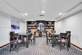 100 S Birch Rd in Fort Lauderdale, FL - Foto de edificio - Building Photo