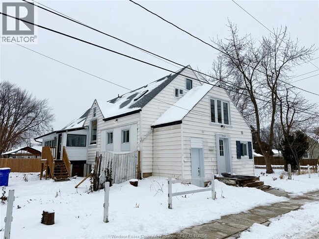 3216 MANCHESTER 1 in Windsor, ON - Building Photo - Building Photo