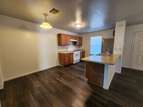 1399 Trinidad St in Beaumont, TX - Building Photo - Building Photo