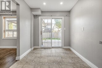 17 Carr Dr in Ajax, ON - Building Photo - Building Photo