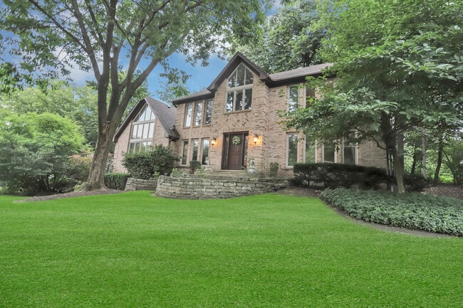 985 Chapel Ct N in Glen Ellyn, IL - Building Photo - Building Photo