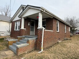 315 Park St in Greeneville, TN - Building Photo