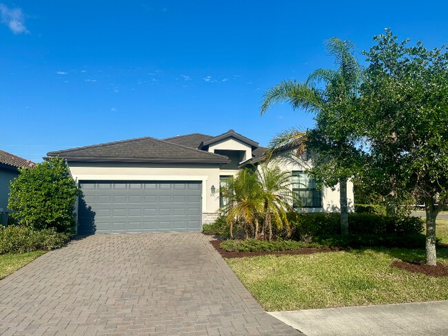 531 Fire Bush Ct in Bradenton, FL - Building Photo - Building Photo