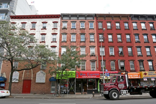 2133 Third Ave in New York, NY - Foto de edificio - Building Photo