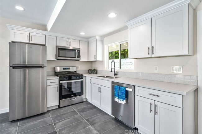 145 E Mesquite Ave, Unit 2