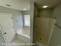 126 Wayfair Ln photo'