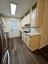 2103 Eastwind St in Ingleside, TX - Foto de edificio - Building Photo