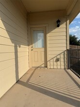 6624 San Isidro Dr in Austin, TX - Foto de edificio - Building Photo