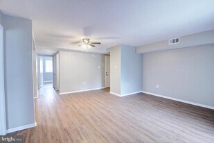 1599 N East St in Frederick, MD - Building Photo