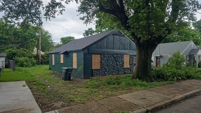 property at 768 Dallas St