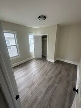 342 Wilbraham Rd in Springfield, MA - Foto de edificio - Building Photo