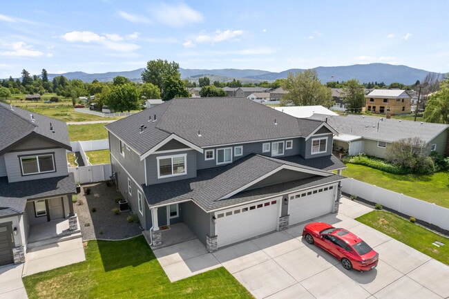 1320 N Tschirley St in Spokane Valley, WA - Building Photo - Building Photo