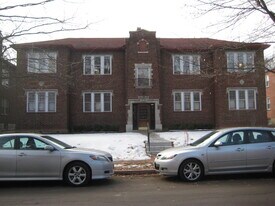 7234 Amherst Ave, Unit 2E in University City, MO - Building Photo