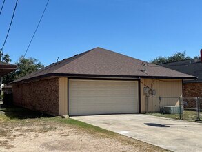604 Silva Dr in Weslaco, TX - Building Photo - Building Photo