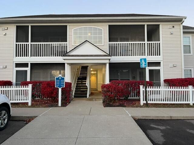 2652 S Knightsbridge Cir in Ann Arbor, MI - Building Photo