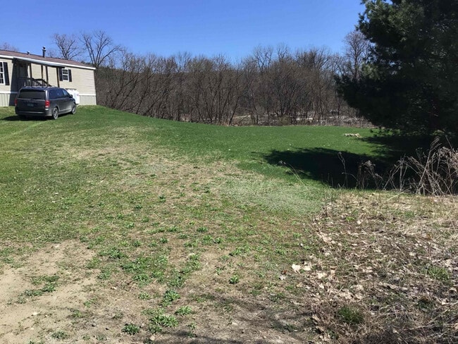 220 Moses Ln in Royalton, VT - Building Photo - Building Photo