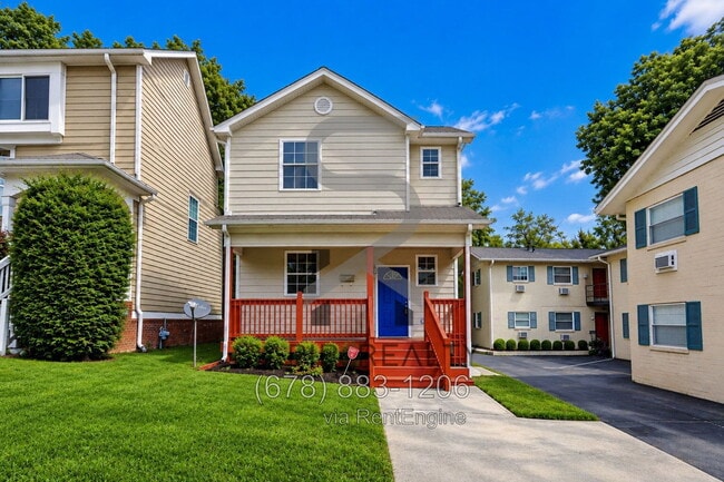 property at 138 Richmond St SE
