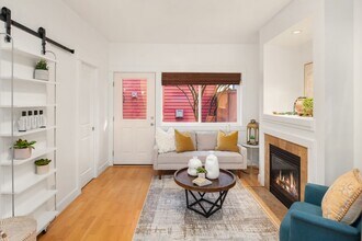 2015 South Main St in Seattle, WA - Building Photo - Building Photo