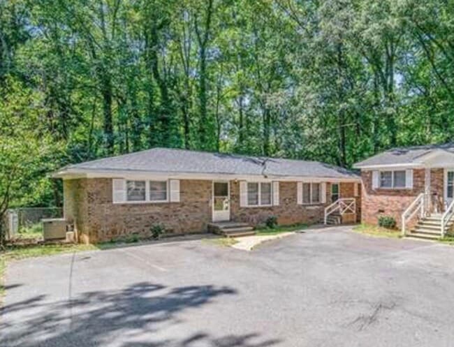 property at 340 E Jefferson St