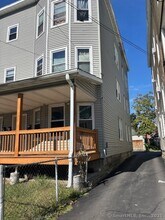 898 Hancock Ave in Bridgeport, CT - Building Photo - Building Photo