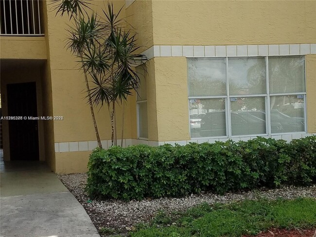 property at 12430 Vista Isles Dr