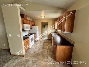 1209 E Linden St in Caldwell, ID - Building Photo - Building Photo