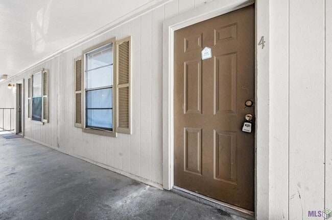 445 W Parker Blvd, Unit 4 in Baton Rouge, LA - Building Photo - Building Photo