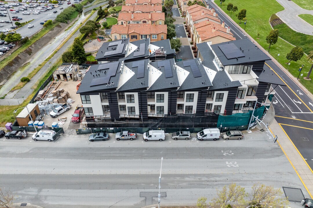 Sterling Place in South San Francisco, CA - Building Photo