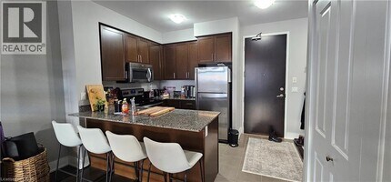 144 Park St in Waterloo, ON - Building Photo - Building Photo