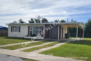 22203 Lasalle Rd in Port Charlotte, FL - Building Photo