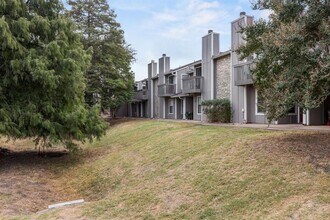 1712 Timber Ridge Rd in Austin, TX - Building Photo - Building Photo