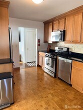 27 Rector Ave in Woodbridge Township, NJ - Building Photo - Building Photo