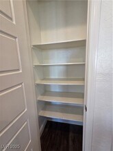 876 Cirrus Cloud Ave in Las Vegas, NV - Foto de edificio - Building Photo