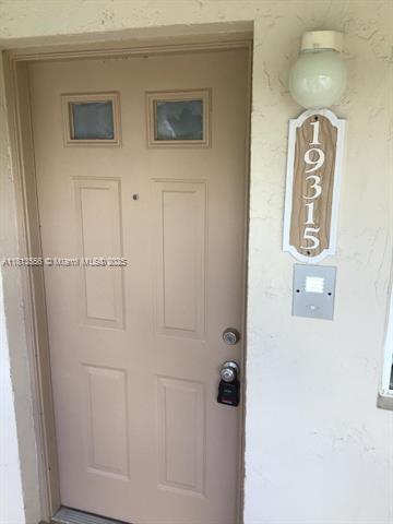 property at 19315 Glenmoor Dr