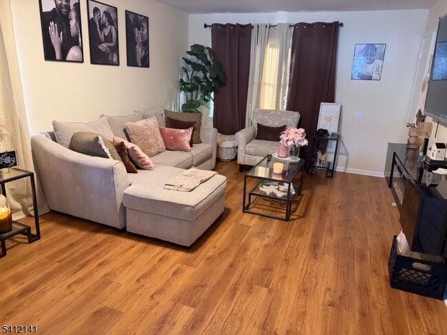 43 Chestnut St in West Orange, NJ - Building Photo - Building Photo